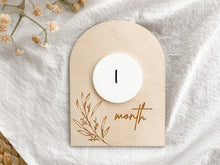 Load image into Gallery viewer, Baby Milestone Cards - Charlie + Pine
