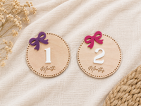 Interchangeable Round Baby Monthly Milestone Cards