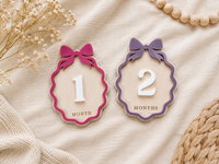 Scalloped Baby Monthly Milestone Cards