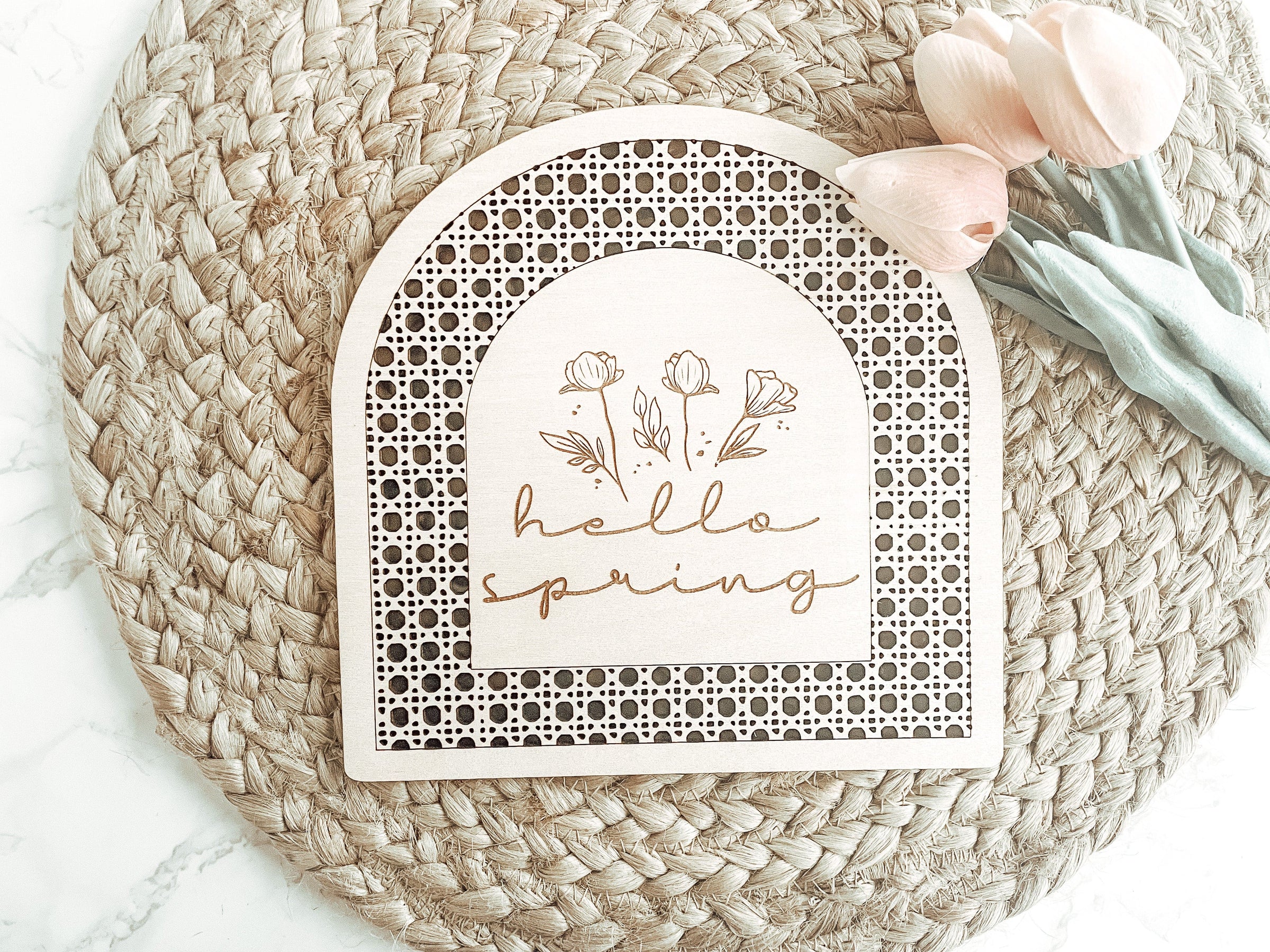 Hello Spring Sign - Charlie and Pine 